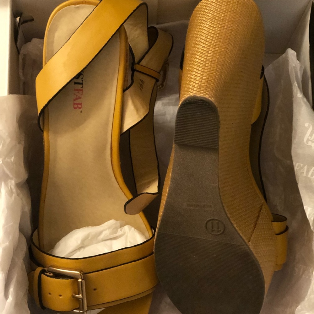 Mustard Wedges